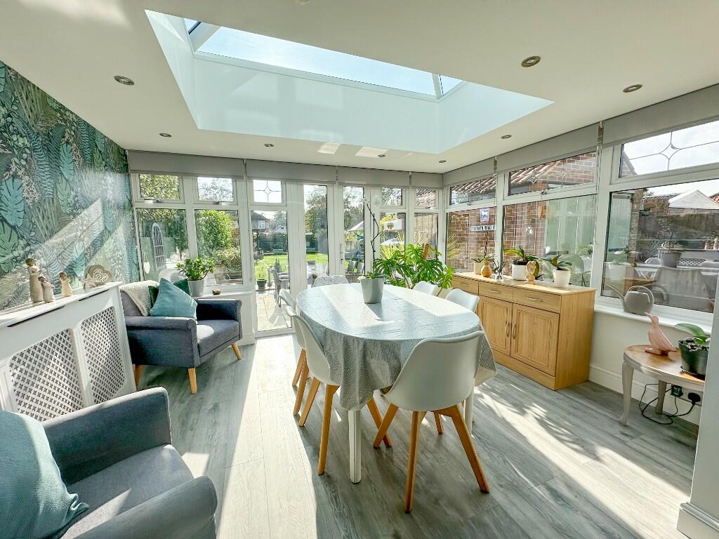 3 bedroom semidetached house for sale in Trent Road, Ipswich, Suffolk, IP3