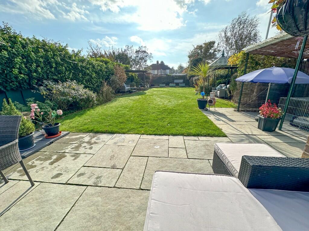 3 bedroom semidetached house for sale in Trent Road, Ipswich, Suffolk, IP3