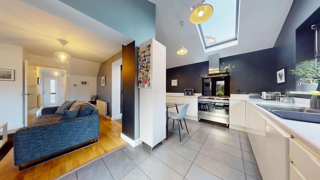 Additional property image - Llandinam Crescent, Cardiff