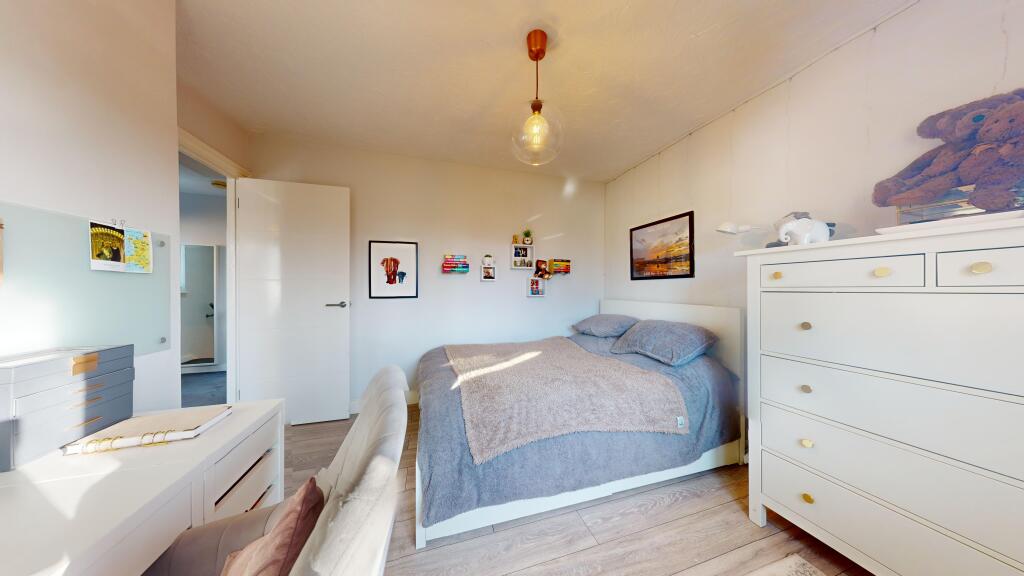 Additional property image - Llandinam Crescent, Cardiff