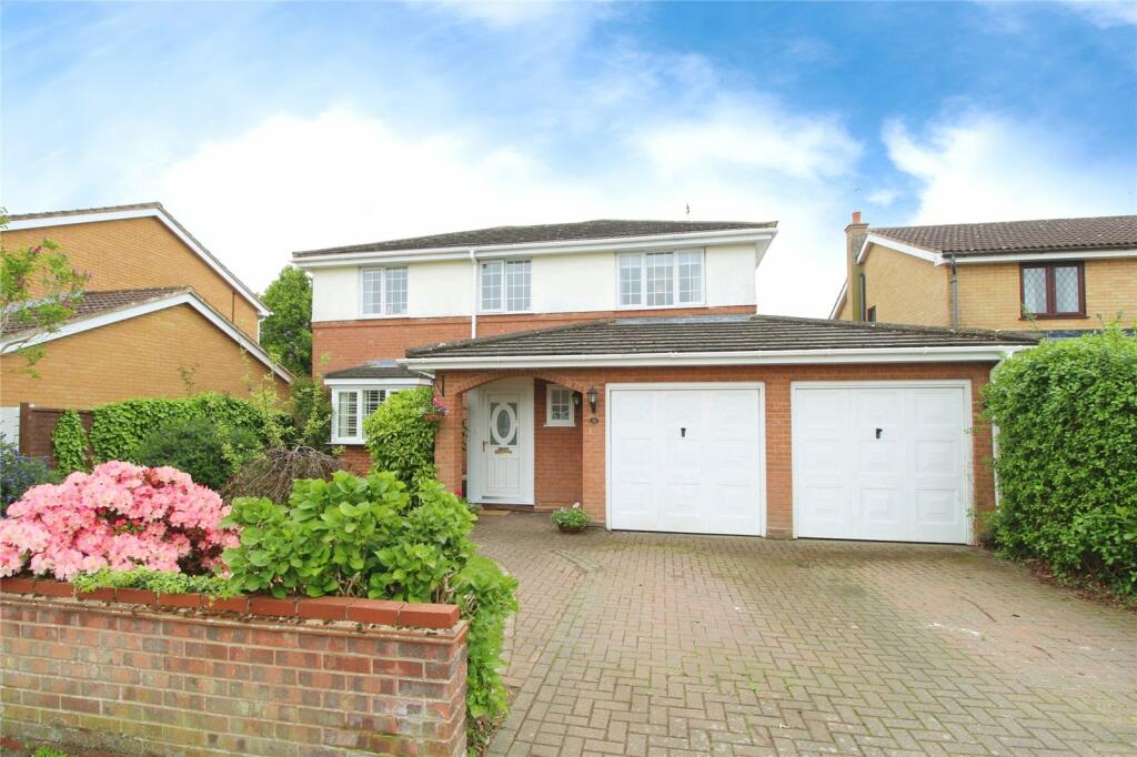 4 bedroom detached house for sale in Wheatfield Road, Stanway