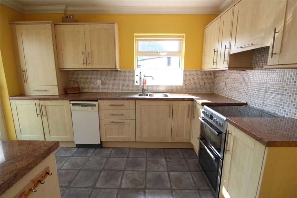 Additional property image - Somers Road, Colchester, Essex, CO3