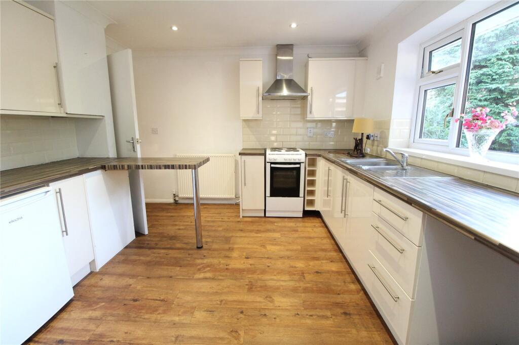 Additional property image - Thompson Avenue, Colchester, Essex, CO3