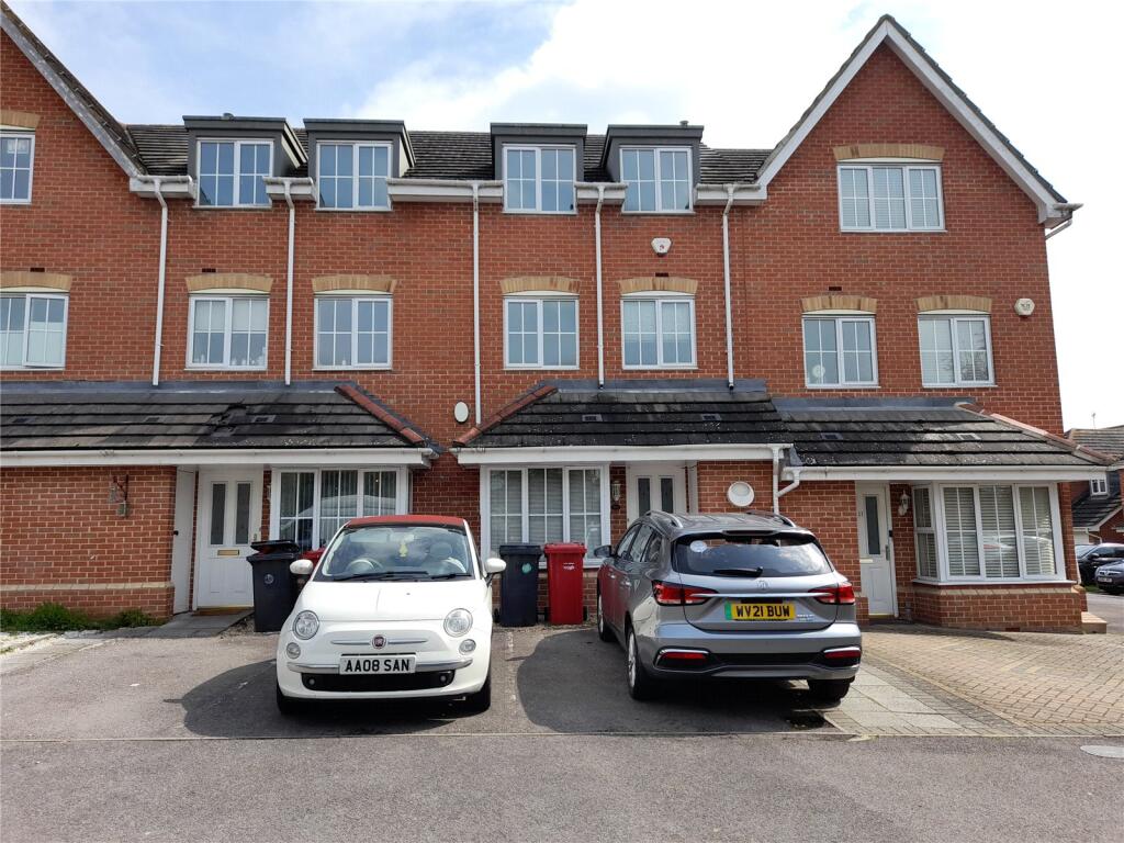 Main image of property: Broomfield Gate, Slough, Berkshire, SL2