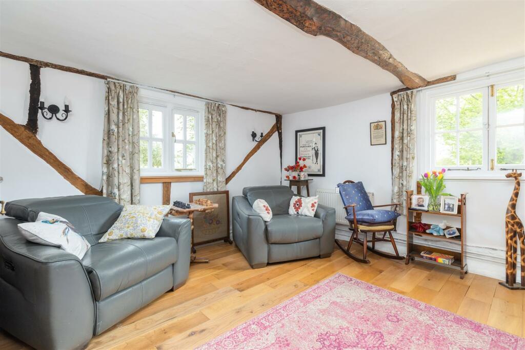 3 bedroom character property for sale in Warden Road, Ickwell