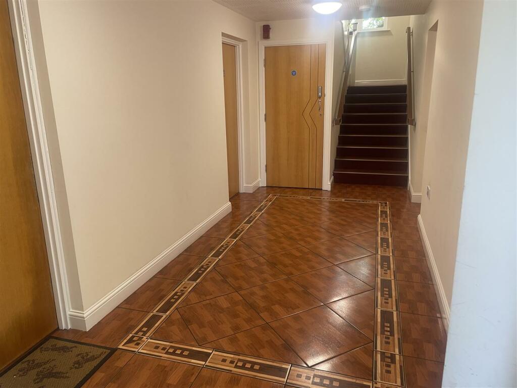 Additional property image - Willow House, Howlands, Welwyn Garden City AL7 4HN