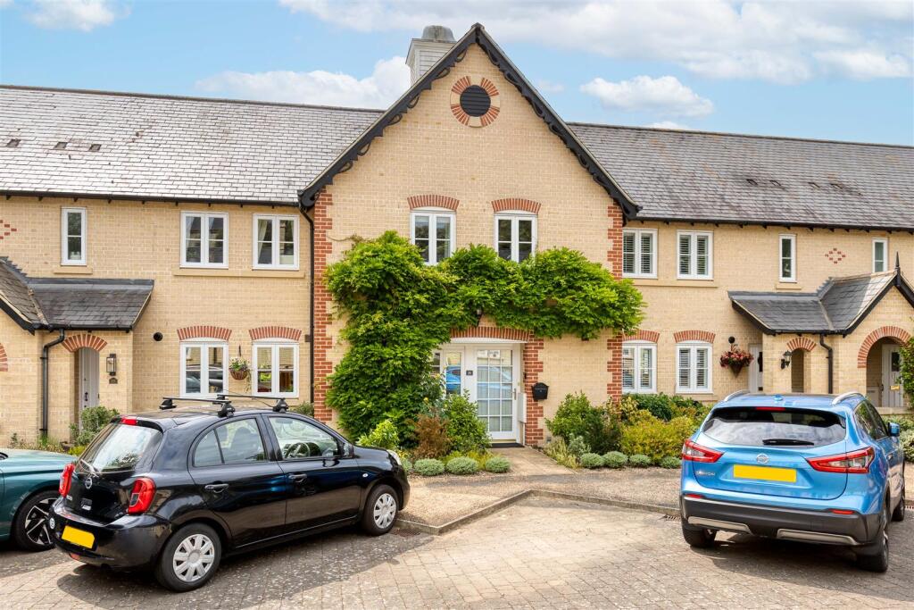 Main image of property: Middlemarch, Fairfield, SG5 4JJ