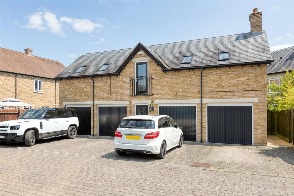Main image of property: The Stable House, Dickens Boulevard, Fairfield SG5 4FD