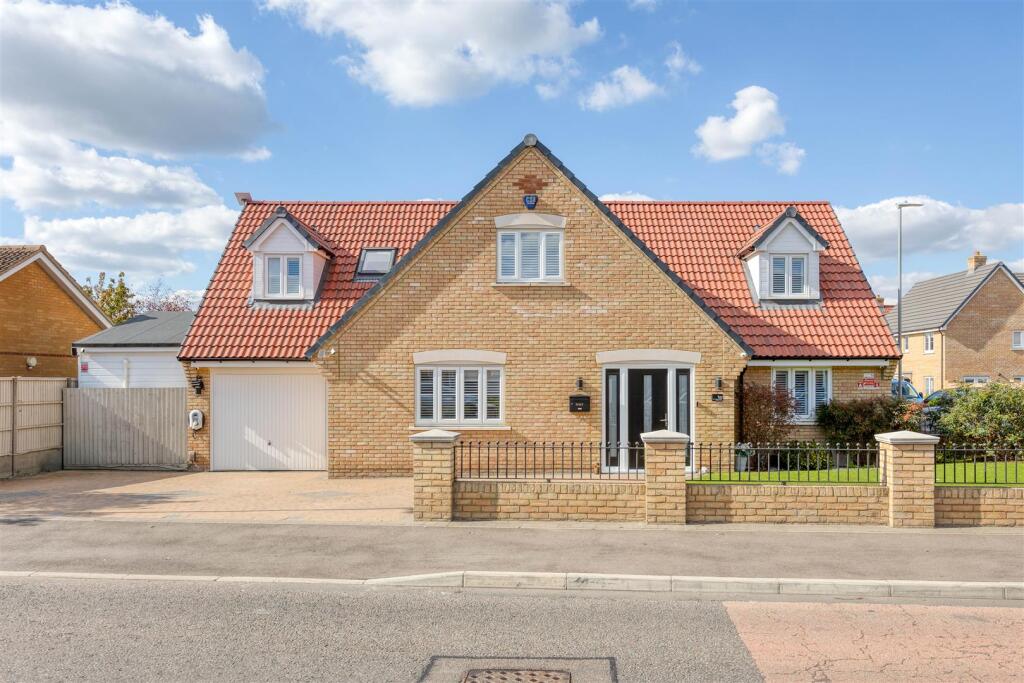 Main image of property: Taylors Road, Stotfold, SG5 4AZ