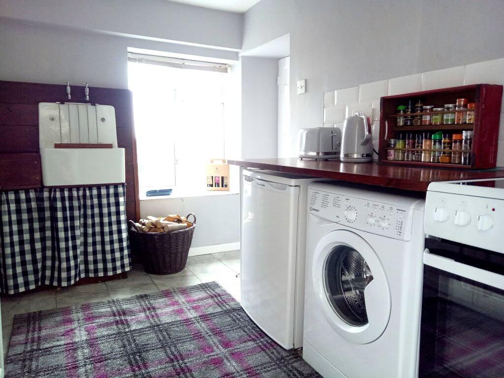 Additional property image - Hill Path, Banwell BS29