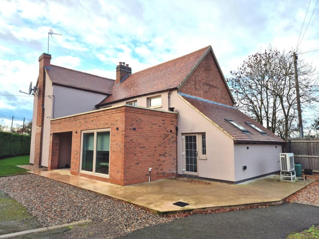 Main image of property: Stockwood, Redditch, B96