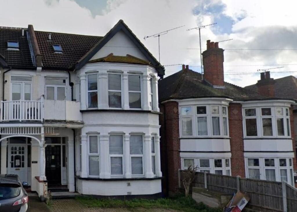 Main image of property: Cobham Road, Westcliff-on-Sea, SS0 8EA
