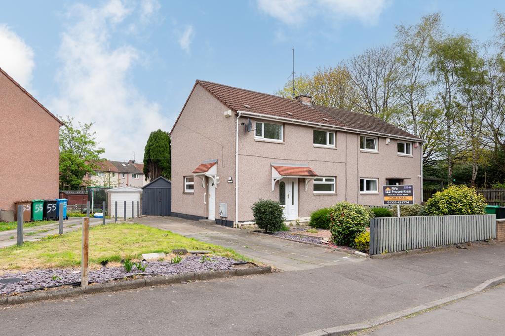 Main image of property: Larchfield, Methil