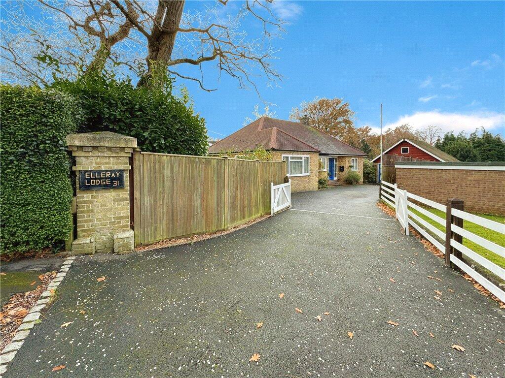 3 bedroom bungalow for sale in Prospect Road, Ash Vale, Aldershot, GU12