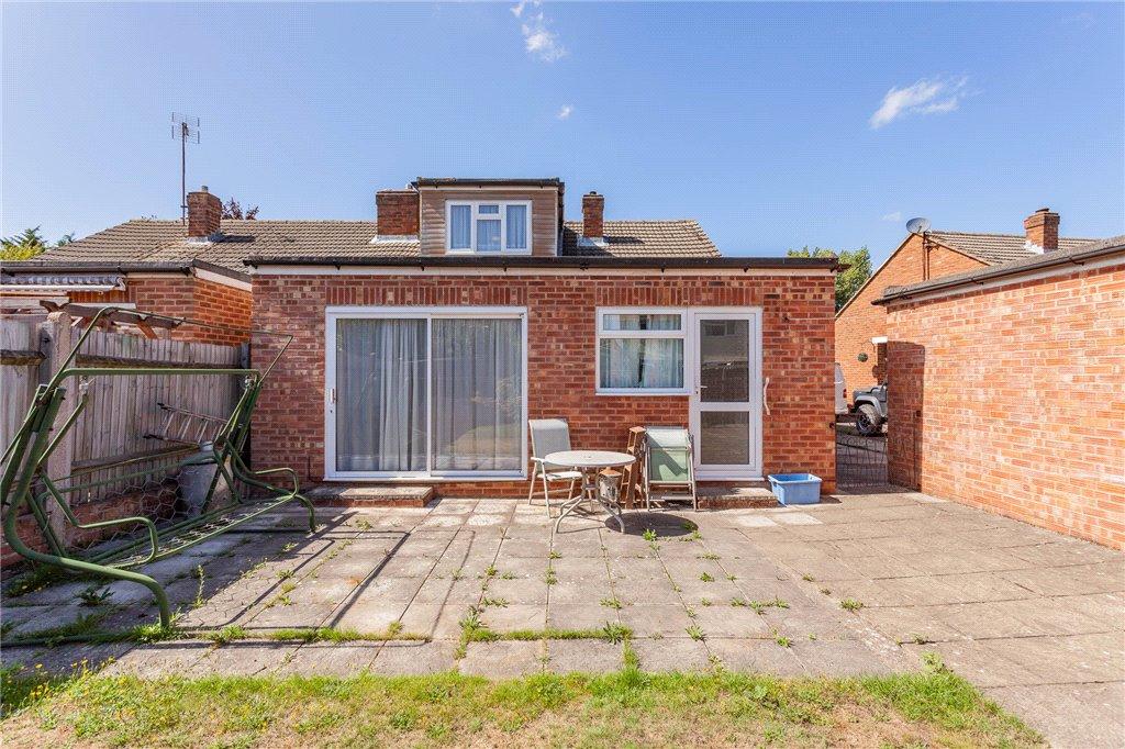 3 bedroom bungalow for sale in Field Way, Aldershot, Hampshire, GU12