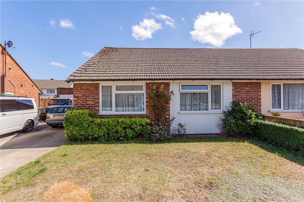 3 bedroom bungalow for sale in Field Way, Aldershot, Hampshire, GU12