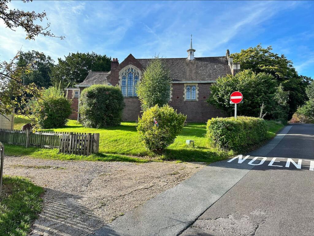 Commercial property for sale in Sarisbury Green United Reformed Church