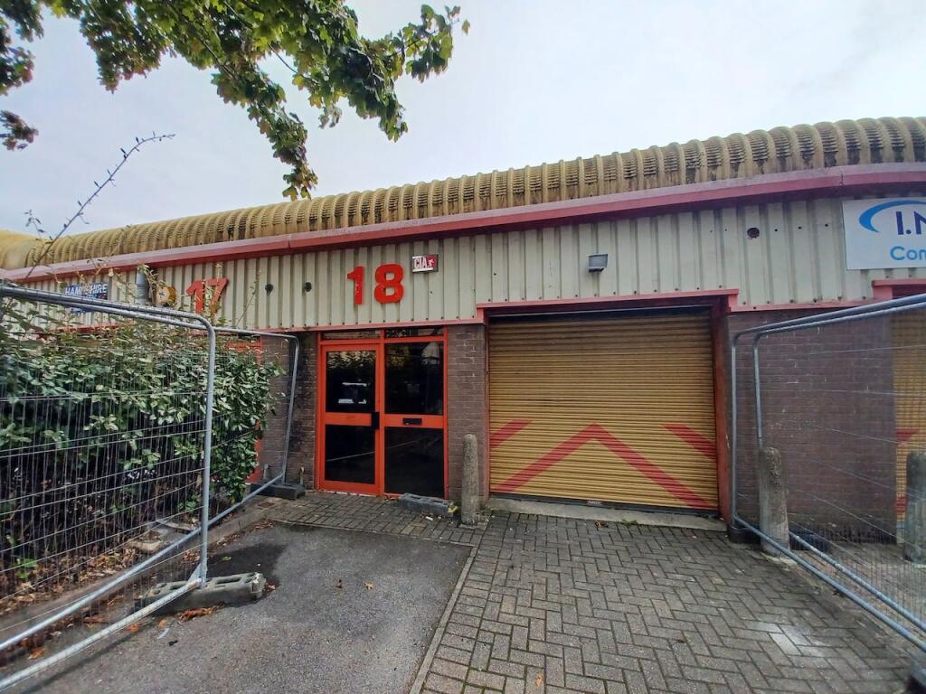 Warehouse to lease in Unit 18 Palmerston Business Park, Newgate Lane