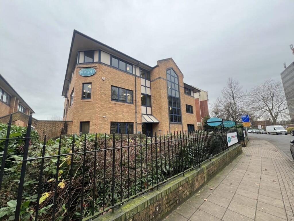 Main image of property: 62-68 Kingston Crescent, Portsmouth, PO2 8AQ