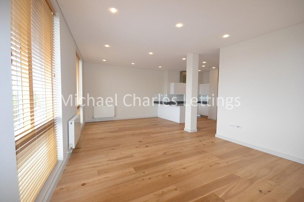 Main image of property: Middle Lane, London, N8