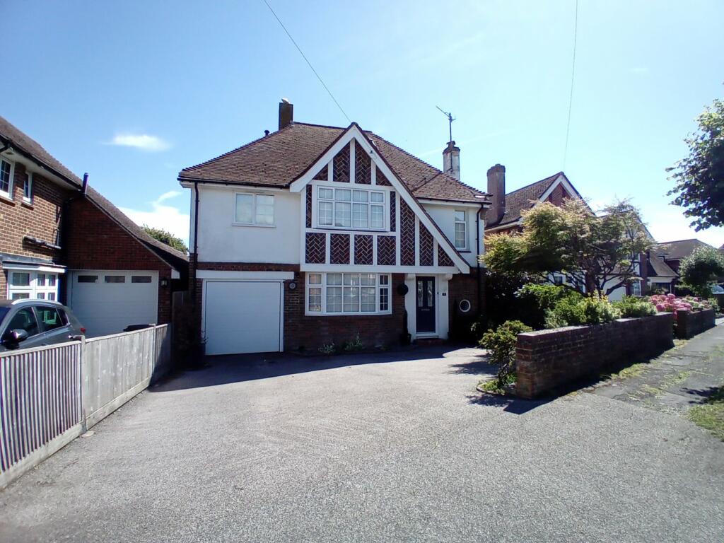 4 bedroom detached house for sale in Glenleigh Avenue, Bexhill on Sea, TN39