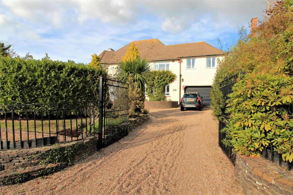 5 bedroom detached house for sale in Clavering Walk, Bexhill on Sea
