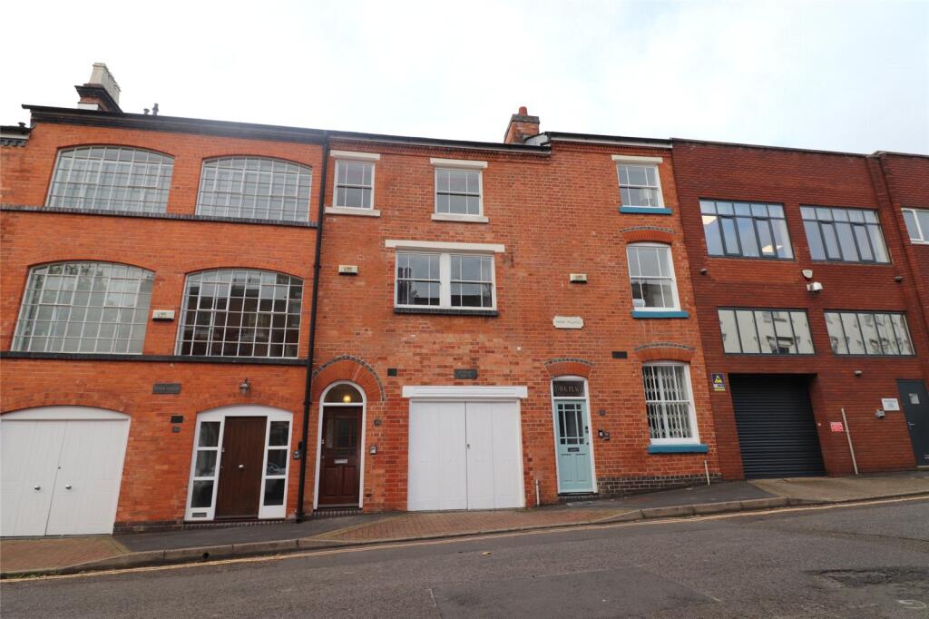 Main image of property: Warstone Parade East, Birmingham, B18