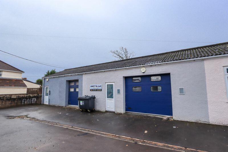 Commercial property for rent in Knowles Road, Clevedon, BS21