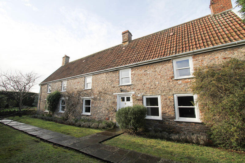 Main image of property: Walton-In-Gordano, Clevedon