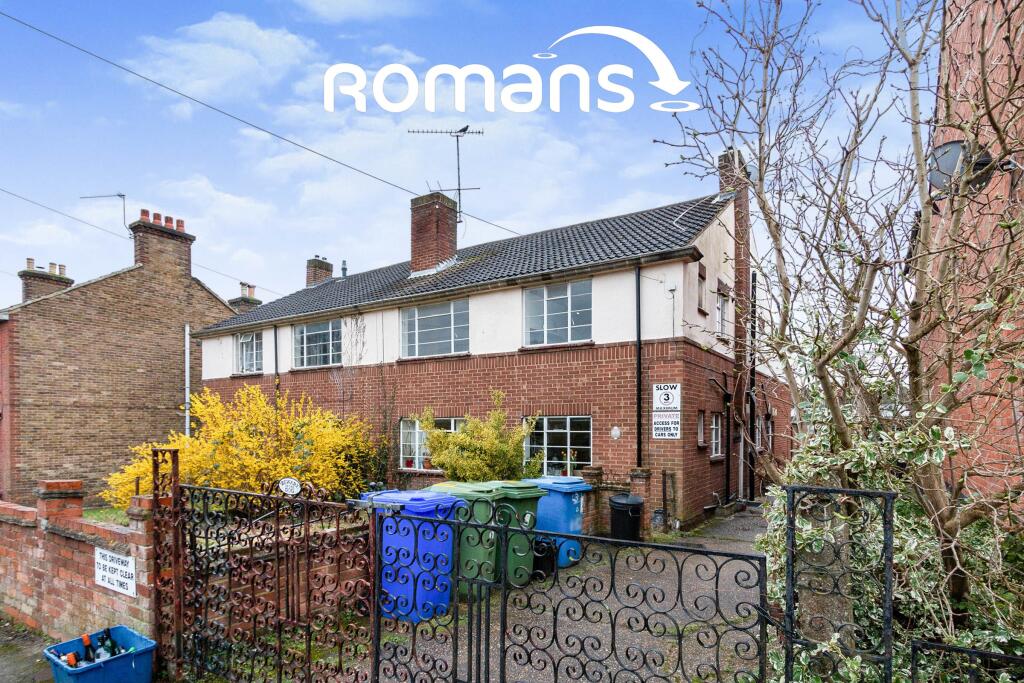Main image of property: Holly Road, Aldershot, Hampshire, GU12