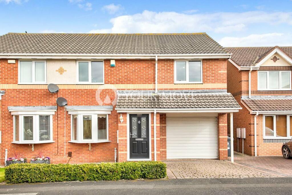 3 bedroom semi-detached house for rent in Woodlands Grange, Forest Hall, Newcastle upon Tyne, Tyne and Wear, NE12