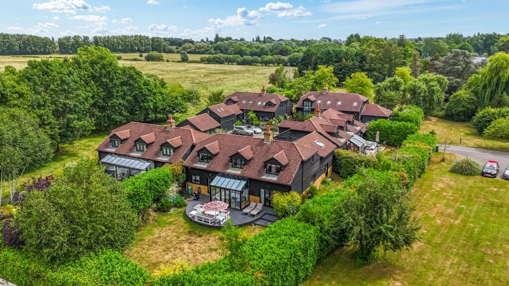 Main image of property: Towpath, Shepperton, Surrey, TW17