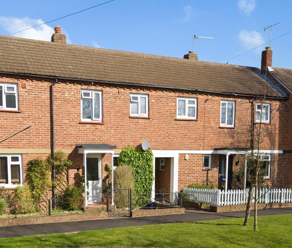 Main image of property: Allen Close, Sunbury-On-Thames TW16 5LT