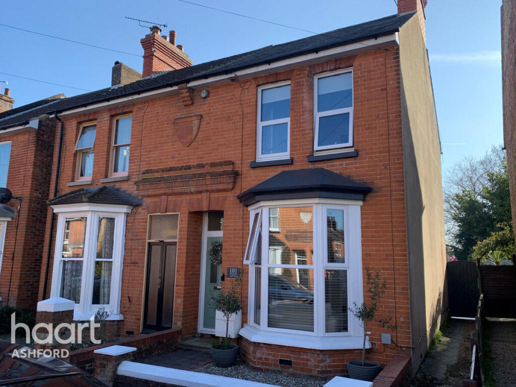 Main image of property: Christchurch Road, Ashford