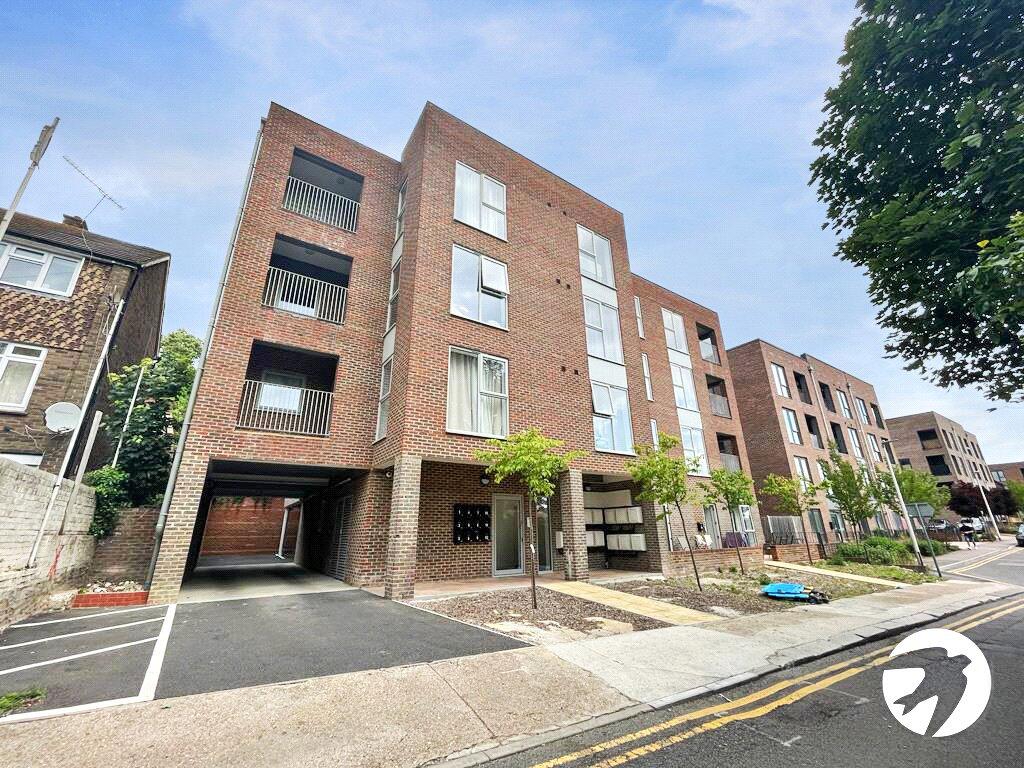 Main image of property: Cross Street, Chatham, Kent, ME4