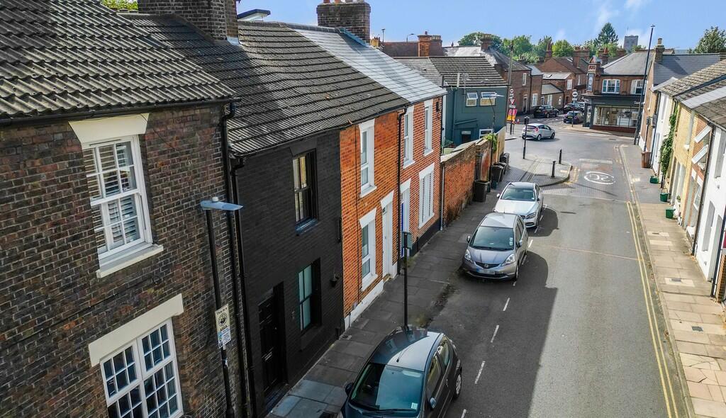 2 bedroom terraced house for sale in Bernard Street, St Albans, AL3