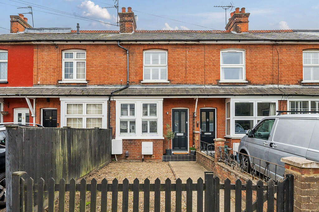 2 bedroom cottage for sale in High Street, London Colney , AL2