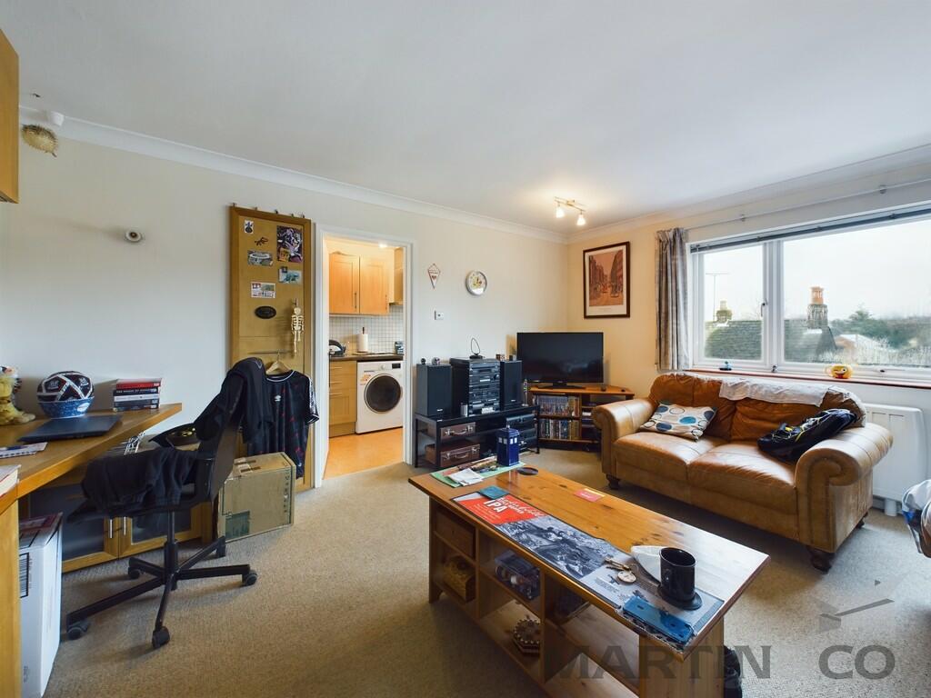 Additional property image - Cravells Road, Harpenden