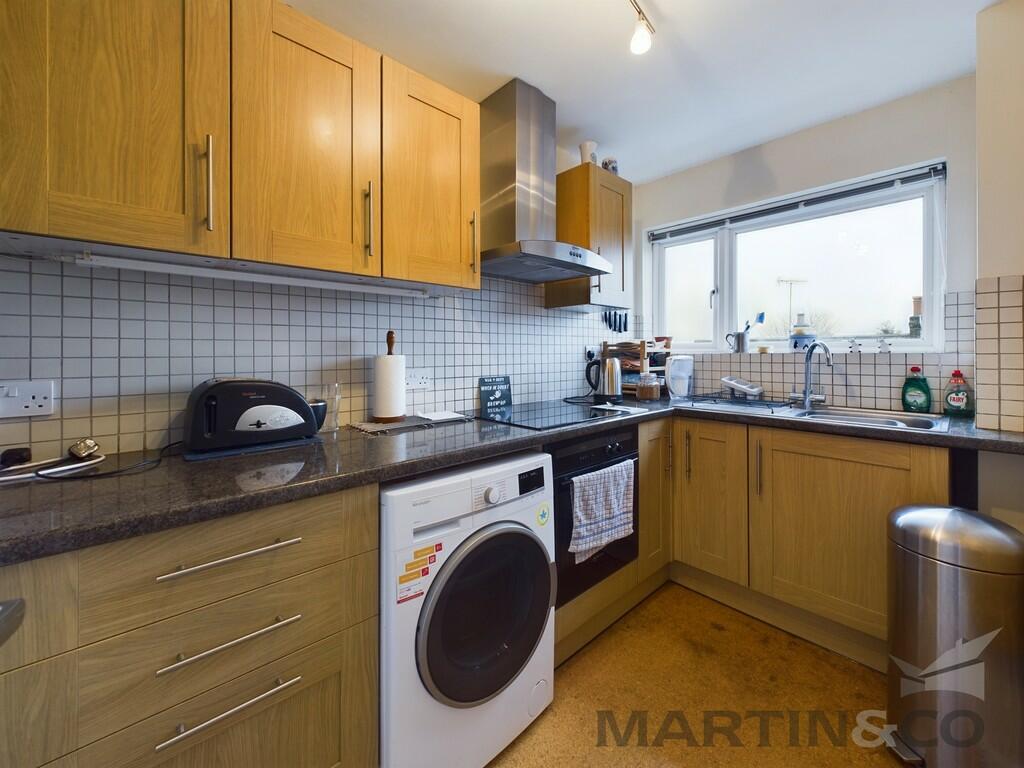 Additional property image - Cravells Road, Harpenden