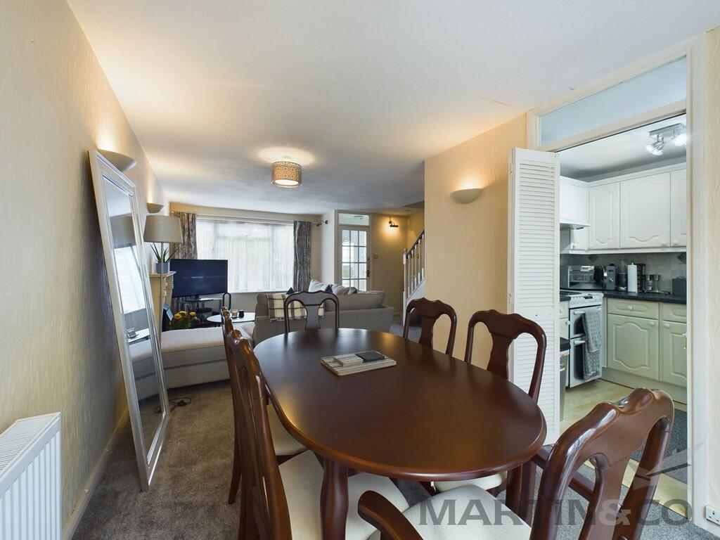 Additional property image - Cedarwood Drive, St Albans