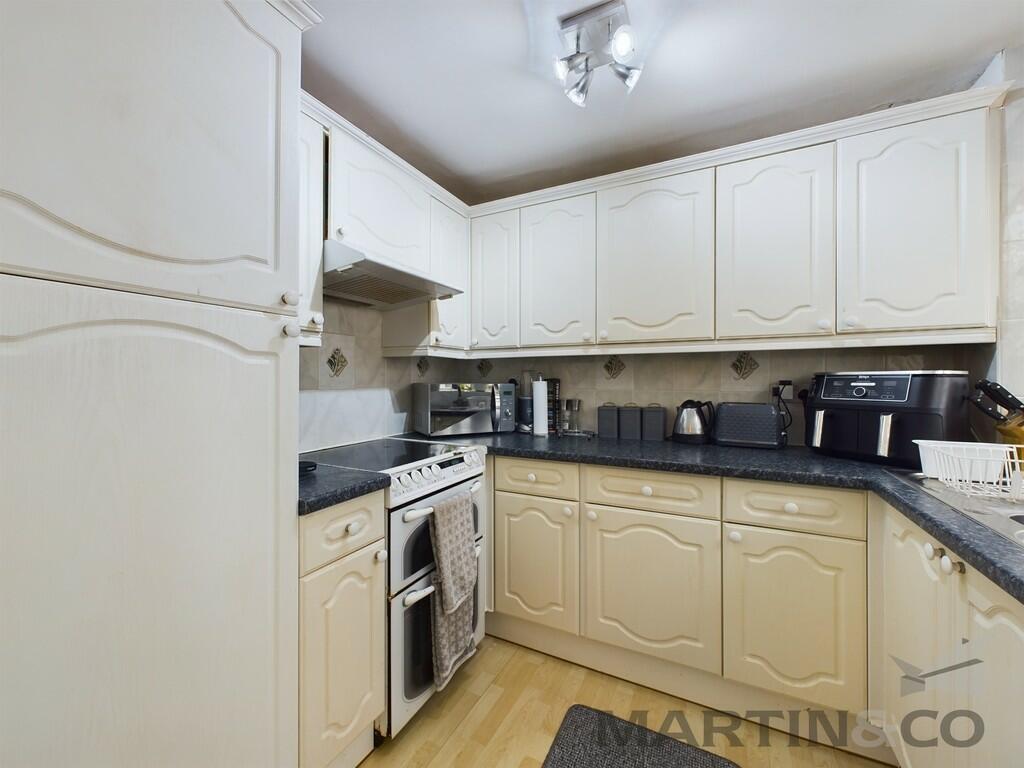 Additional property image - Cedarwood Drive, St Albans