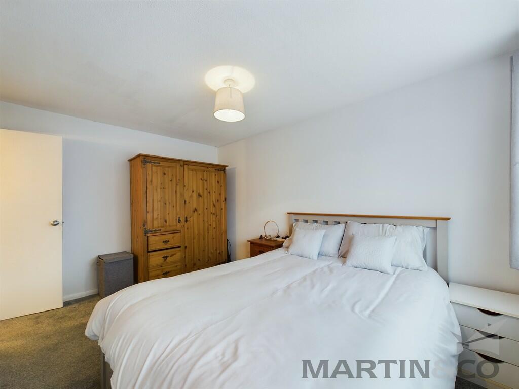 Additional property image - Cedarwood Drive, St Albans