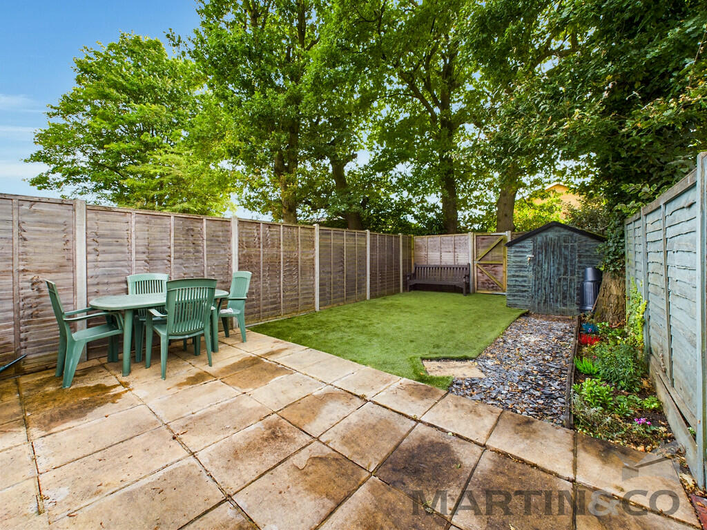 Additional property image - Cedarwood Drive, St Albans
