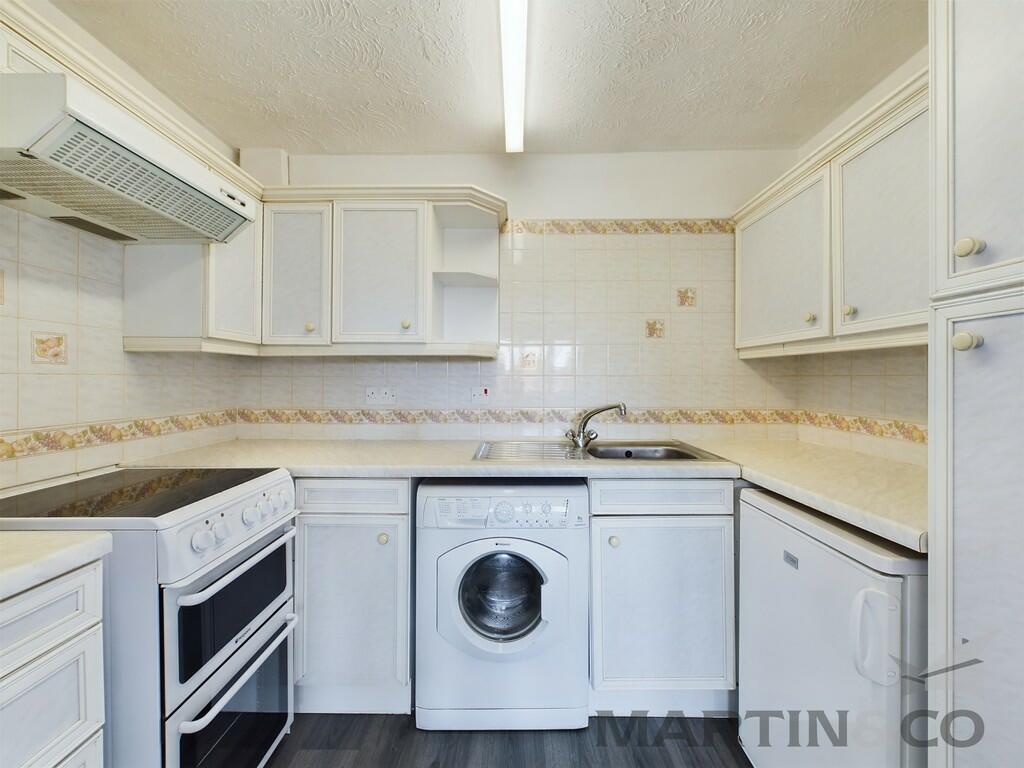 Additional property image - Larks Ridge, Watford Road