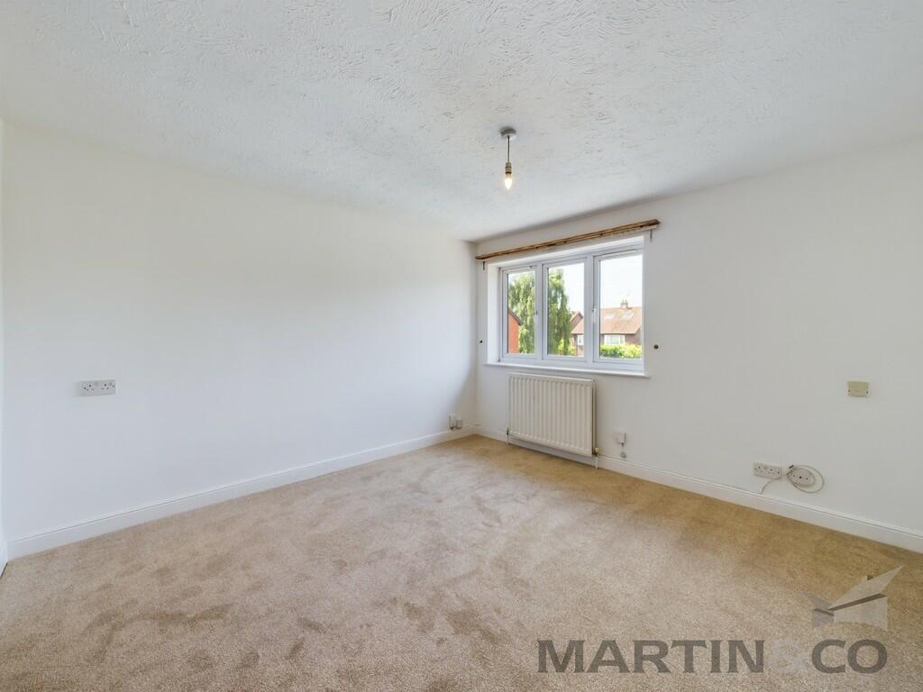 Additional property image - Larks Ridge, Watford Road