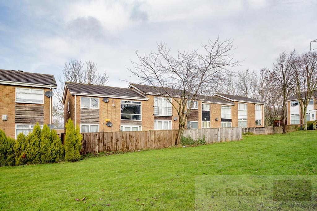 2 bedroom flat for rent in Allerdene Close, West Denton Park, NE15