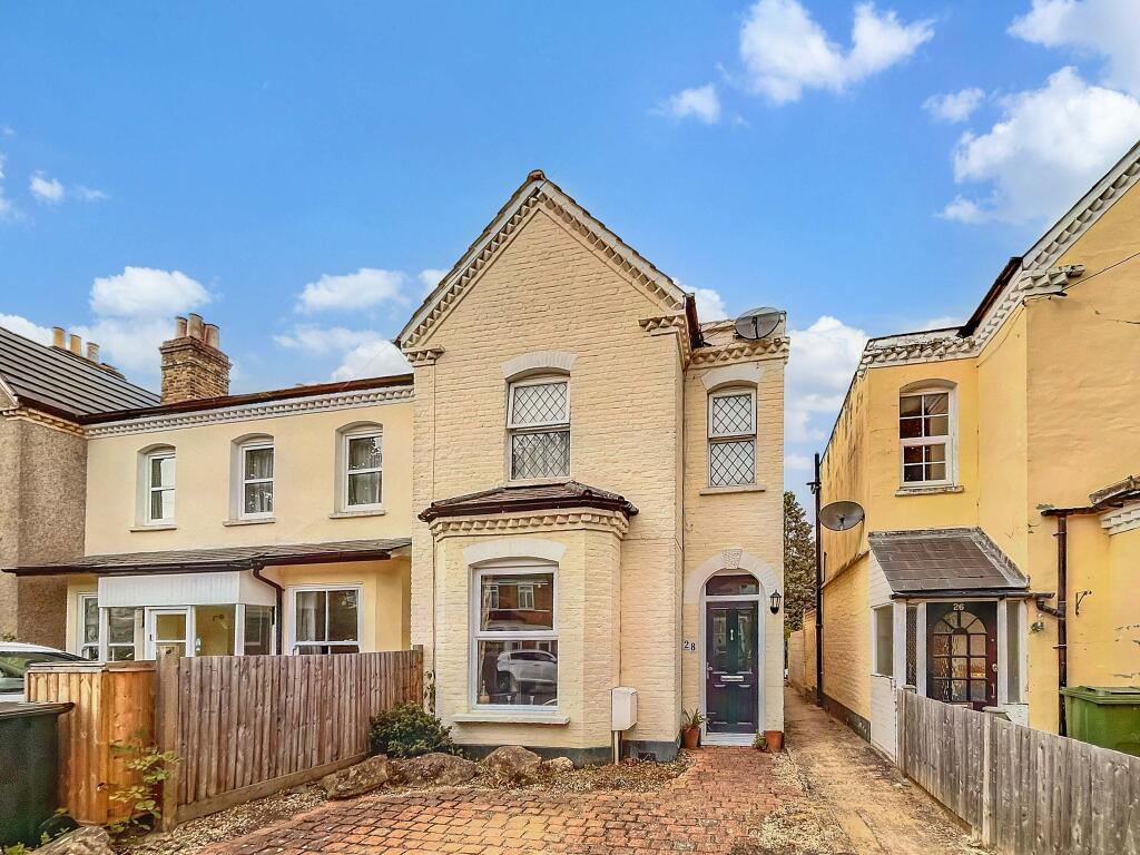 2 bedroom apartment for sale in Ravenscroft Road, Beckenham, BR3