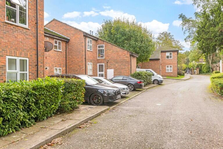 Main image of property: Monarch Mews, London