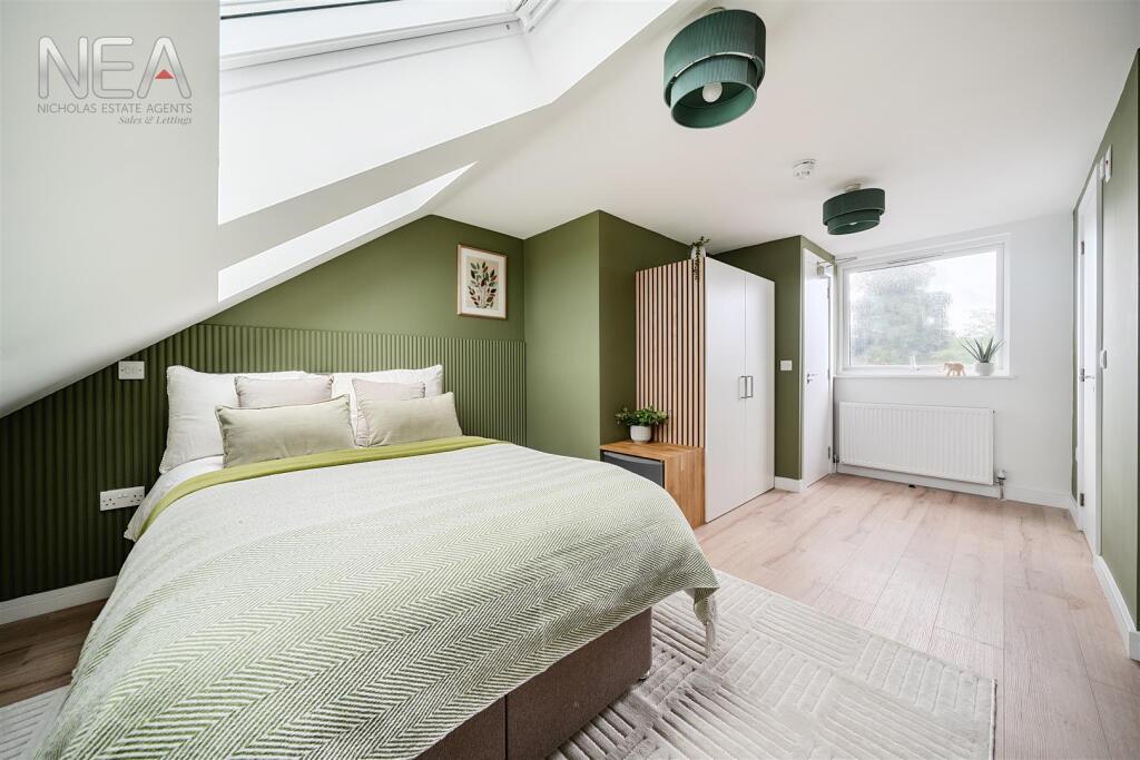 Main image of property: Curzon Street, Reading