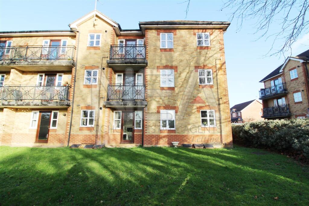 Main image of property: Elliotts Way, Caversham, Reading